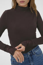 Lade das Bild in den Galerie-Viewer, KAomi Turtleneck Shirt