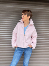 Lade das Bild in den Galerie-Viewer, Wolljacke mit Kragen