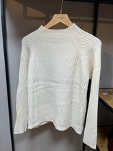 Lade das Bild in den Galerie-Viewer, Pullover Soft Rib