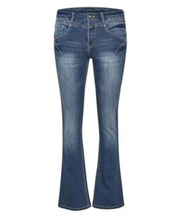Lade das Bild in den Galerie-Viewer, Blaue Bootcut Jeans in verschiedenen Längen verfügbar, Wunderwerk Oldenburg