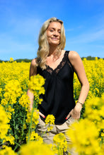 Lade das Bild in den Galerie-Viewer, Satin Spitzentop