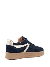 Lade das Bild in den Galerie-Viewer, Sneaker in dunkelblau mit gold in Wildleder und Leder, Wunderwerk Oldenburg