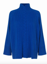 Lade das Bild in den Galerie-Viewer, Masai Felixa Pullover