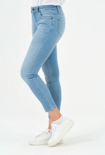 Lade das Bild in den Galerie-Viewer, Glücksstern Petra Kristallblau