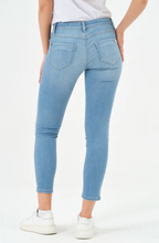 Lade das Bild in den Galerie-Viewer, Glücksstern Petra Kristallblau