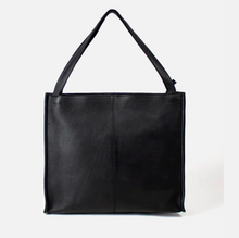 Lade das Bild in den Galerie-Viewer, Aro Tasche