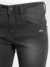 Lade das Bild in den Galerie-Viewer, 94Amelie relaxed fit - wool dark wash