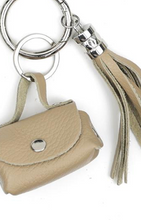 Lade das Bild in den Galerie-Viewer, Anhänger kleine Tasche