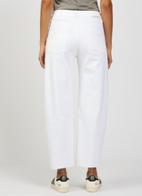 Lade das Bild in den Galerie-Viewer, Gang 94Ida O-Shape Jeans