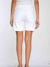 Lade das Bild in den Galerie-Viewer, Gang 94Nica Shorts