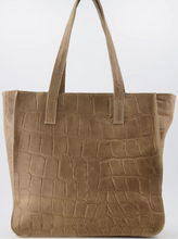 Lade das Bild in den Galerie-Viewer, Cleo Croco Ledertasche