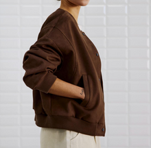 Lade das Bild in den Galerie-Viewer, Freya Bomber Jacke