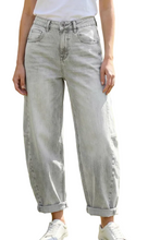 Lade das Bild in den Galerie-Viewer, Jeans Bottel