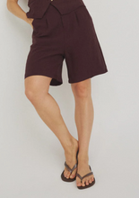 Lade das Bild in den Galerie-Viewer, Alexandra Shorts