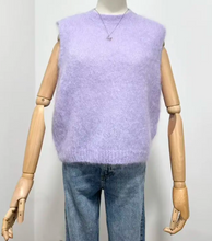 Lade das Bild in den Galerie-Viewer, La maile parisienne Mohair Pullunder
