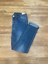 Lade das Bild in den Galerie-Viewer, Blue Monkey Hannah Jeans 32er Länge midblue denim Wunderwerk Oldenburg