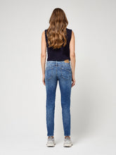 Lade das Bild in den Galerie-Viewer, Relaxed Fit Jeans von Gang in midblue Born Wunderwerk Oldenburg