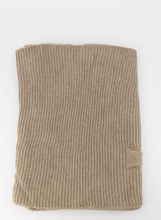 Lade das Bild in den Galerie-Viewer, Gina Poncho