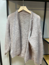 Lade das Bild in den Galerie-Viewer, Cardigan mit Mohair