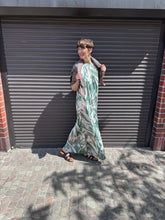 Lade das Bild in den Galerie-Viewer, Amber Kleid
