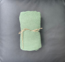 Lade das Bild in den Galerie-Viewer, Schal Lilly