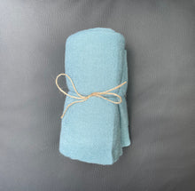 Lade das Bild in den Galerie-Viewer, Schal Lilly