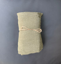 Lade das Bild in den Galerie-Viewer, Schal Lilly