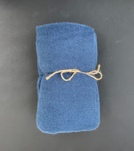 Lade das Bild in den Galerie-Viewer, Schal Lilly