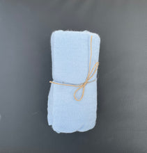 Lade das Bild in den Galerie-Viewer, Schal Lilly