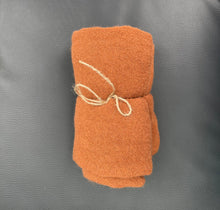 Lade das Bild in den Galerie-Viewer, Schal Lilly