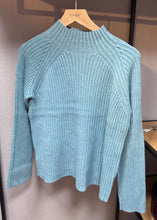 Lade das Bild in den Galerie-Viewer, Pullover Soft Rib