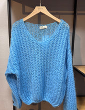 Lade das Bild in den Galerie-Viewer, Grobstrick V-Neck Pullover