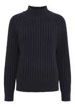 Lade das Bild in den Galerie-Viewer, Strickpullover mit kleinem Stehkragen in dunkelblau Wunderwerk Oldenburg