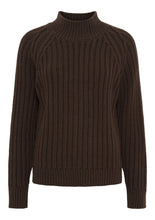 Lade das Bild in den Galerie-Viewer, Strickpullover mit kleinem Stehkragen in dunkelbraun Wunderwerk Oldenburg