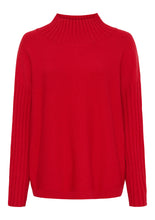 Lade das Bild in den Galerie-Viewer, Roter Strickpullover mit Stehkragen, Rippoptik am Kragen und Ärmel, Wunderwerk Oldenburg