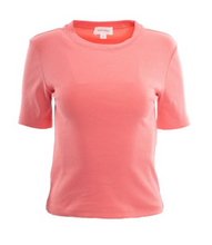 Lade das Bild in den Galerie-Viewer, Kokrallefarbenes Rundhals Rippshirt in verkürzter Form Wunderwerk Oldenburg