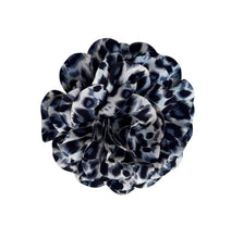 Lade das Bild in den Galerie-Viewer, Leobrosche