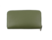 Lade das Bild in den Galerie-Viewer, Portemonnaie in der Farbe oliv mit silbernem umlaufenden Reißverschluss und Kartenfächern, Wunderwerk Oldenburg