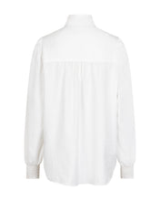 Lade das Bild in den Galerie-Viewer, Bluse in offwhite mit Schluppe und gesmoktem Ärmelabschluss, Wunderwerk Oldenburg