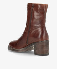 Lade das Bild in den Galerie-Viewer, Dunkelbraune Stiefelette mit Reißverschluss an der Innenseite sowie einen 6,4 cm Blockabsatz, Wunderwerk Oldenburg