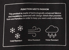 Lade das Bild in den Galerie-Viewer, Langer brauner Daunenmantel mit goldene m Reißverschluss und Seitentasche sowie Kapuze, Wunderwerk Oldenburg