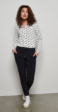 Lade das Bild in den Galerie-Viewer, &Co Woman Jogpants Penny Travel