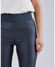 Lade das Bild in den Galerie-Viewer, Freequent Leggings in Lederoptik