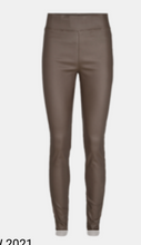 Lade das Bild in den Galerie-Viewer, Freequent Leggings in Lederoptik