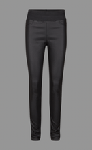 Lade das Bild in den Galerie-Viewer, Freequent Leggings in Lederoptik
