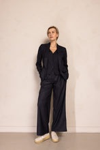 Lade das Bild in den Galerie-Viewer, Zhrill Blazer Helen
