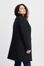 Lade das Bild in den Galerie-Viewer, Fransa Plus Size Paige Jacke
