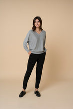 Lade das Bild in den Galerie-Viewer, Culture Annemarie Pullover
