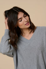 Lade das Bild in den Galerie-Viewer, Culture Annemarie Pullover

