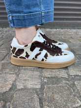 Lade das Bild in den Galerie-Viewer, Babouche Judy Sneaker
